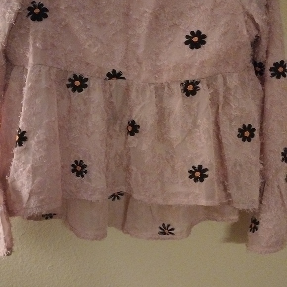 Shein Pink Polyester Blouse with Daisy Flowers. Size Small - Picture 8 of 13
